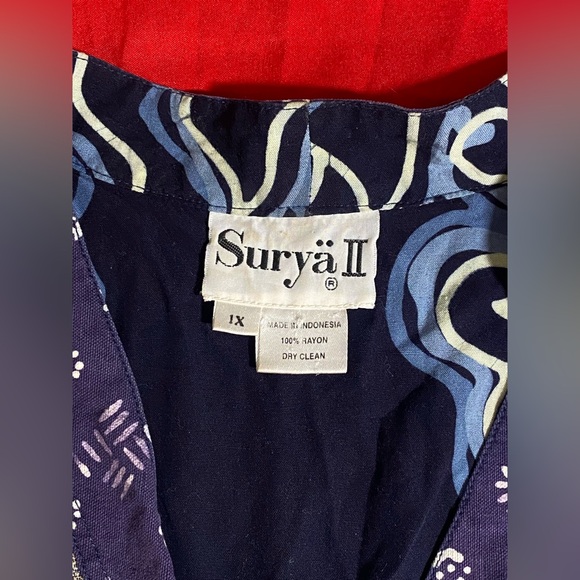 Vintage Suryä II Overshirt/Shacket with Prints and Wooden Accents - Picture 2 of 13